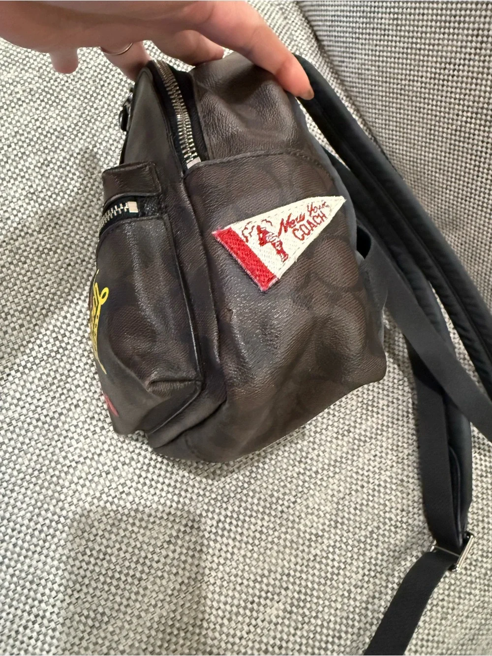 Coach Mini Backpack Cherry. - Picture 5 of 5